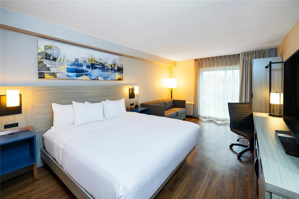 Comfort Inn Truro Room photo
