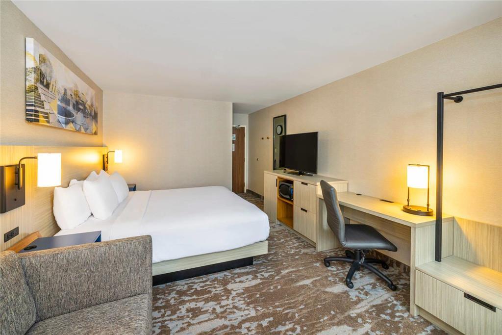 Comfort Inn Truro Room photo